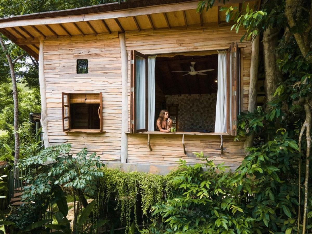 Roots Tree House Villa Uluwatu  Exterior photo