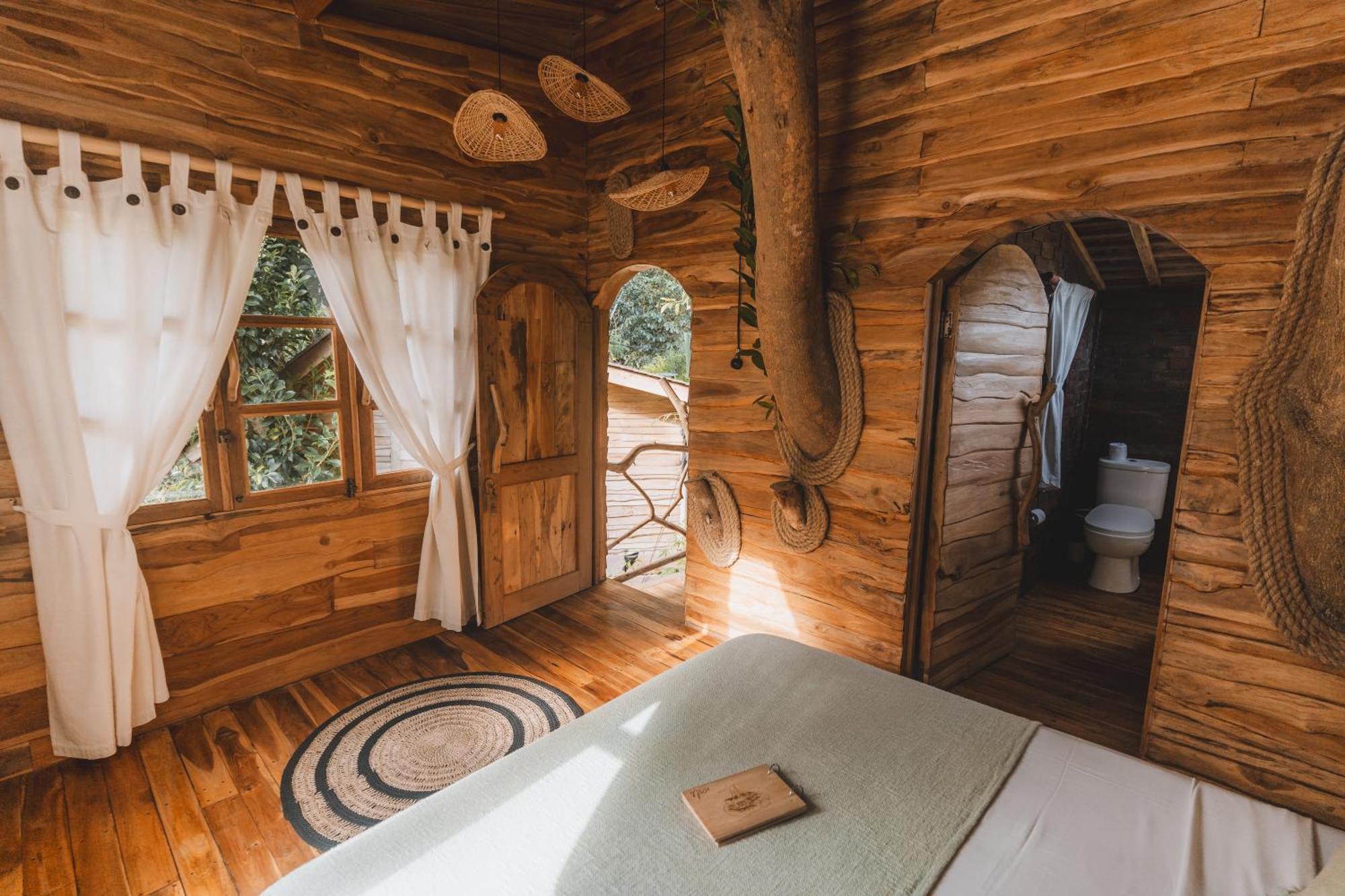 Roots Tree House Villa Uluwatu  Exterior photo