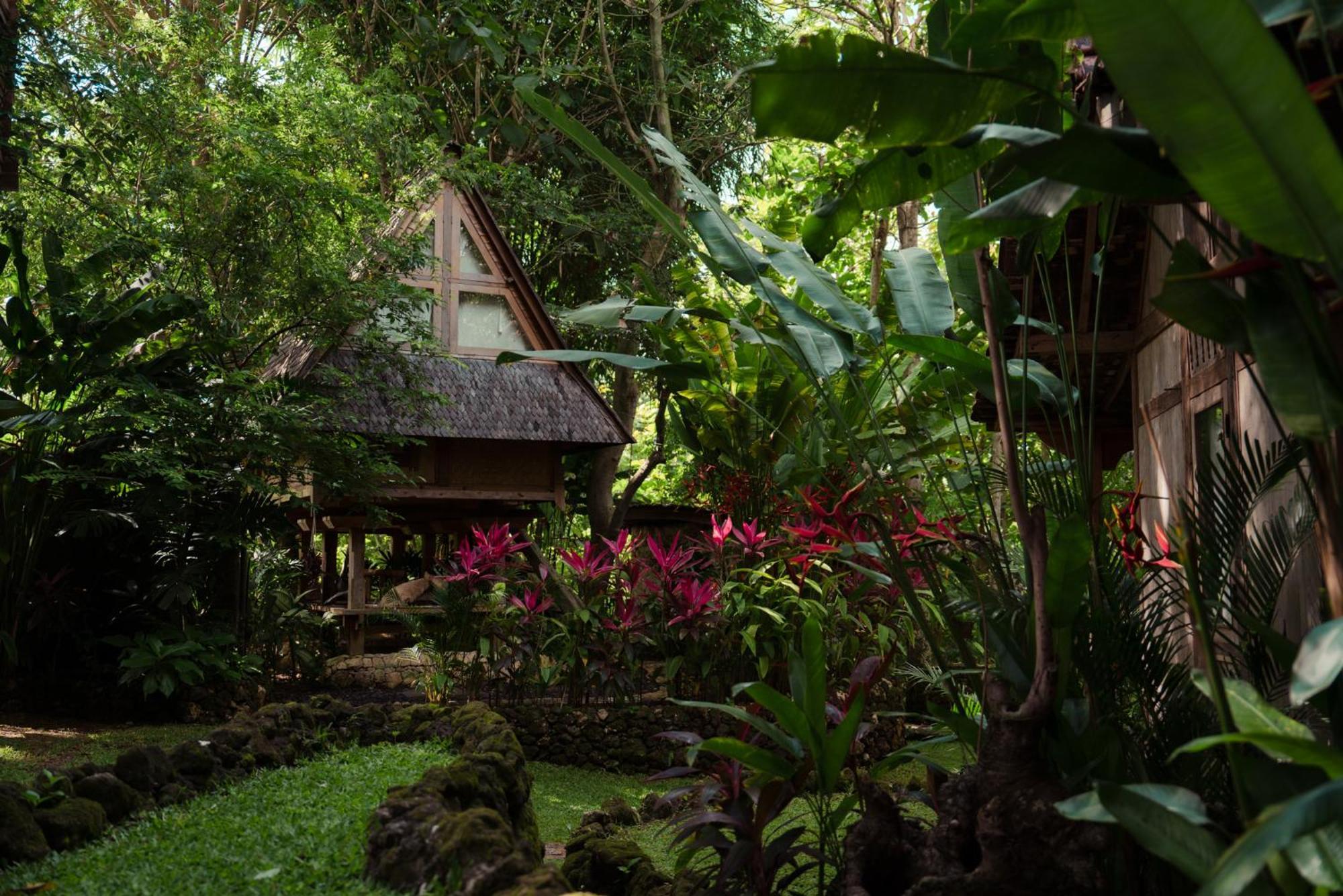 Roots Tree House Villa Uluwatu  Exterior photo