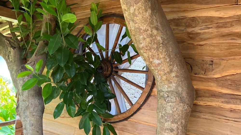Roots Tree House Villa Uluwatu  Room photo